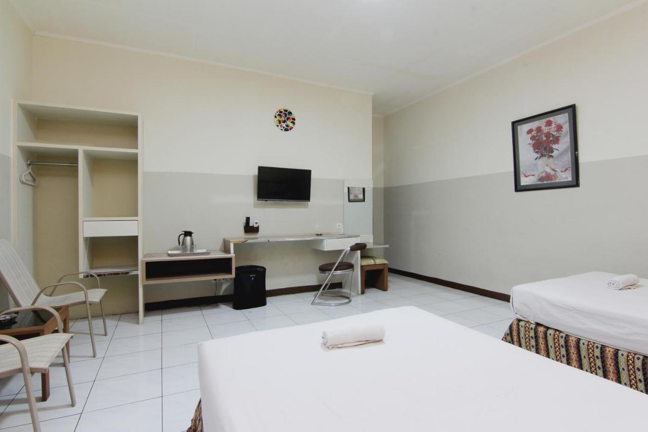Hotel Palem Bandung Esterno foto