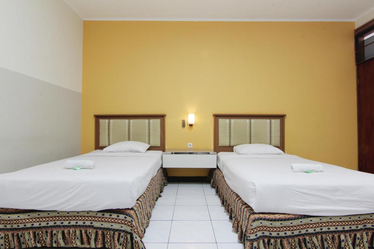 Hotel Palem Bandung Esterno foto
